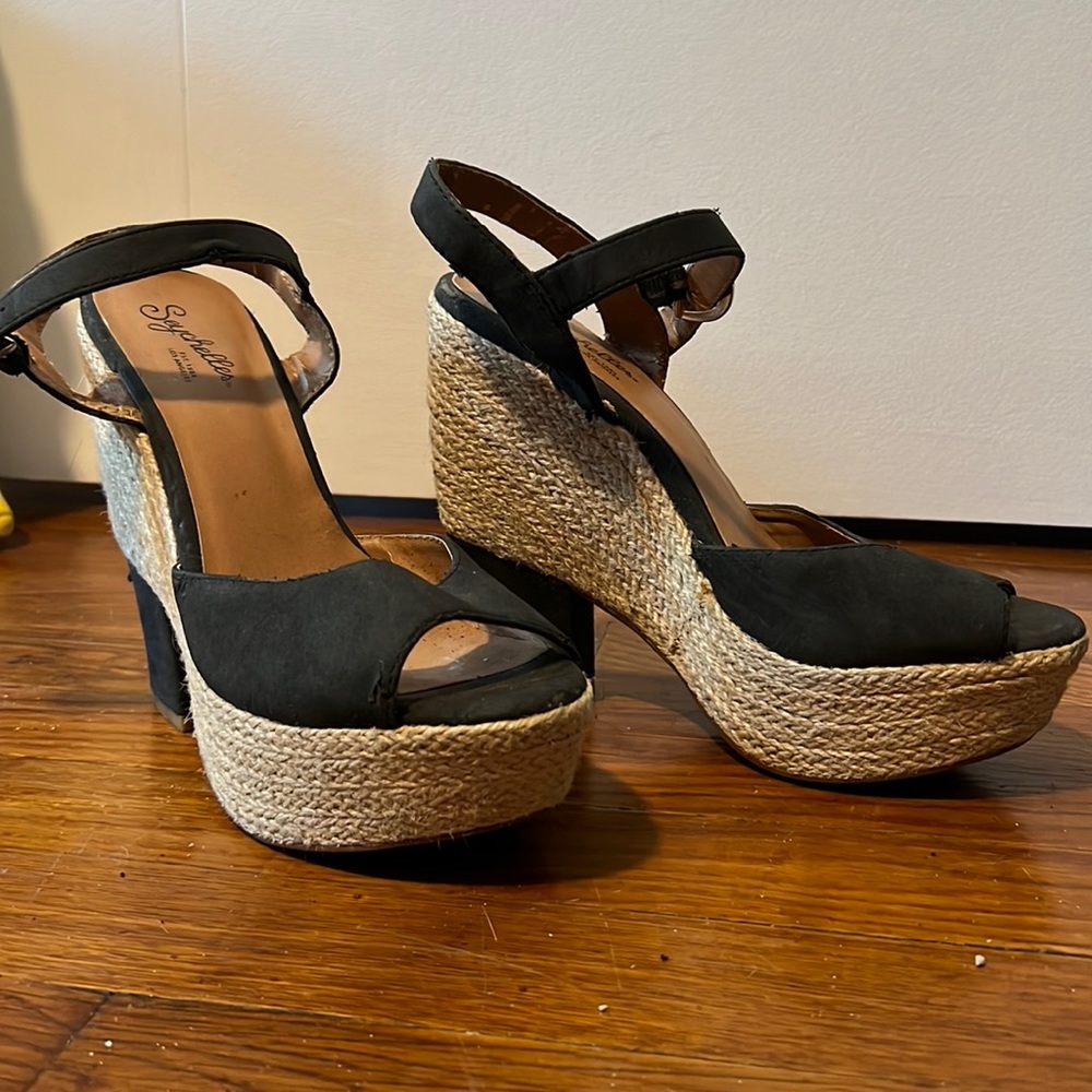 Seychelles platform wedges